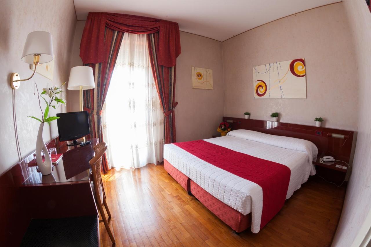 Hotel Master Albignasego Buitenkant foto