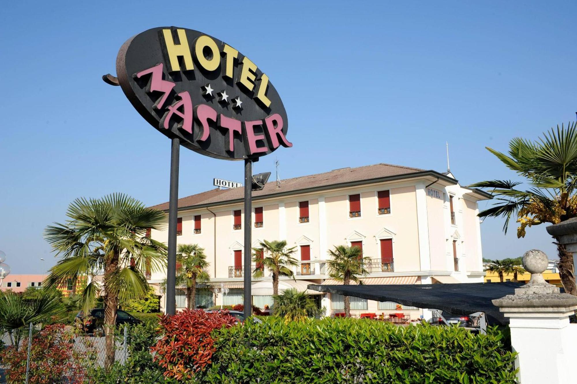 Hotel Master Albignasego Buitenkant foto