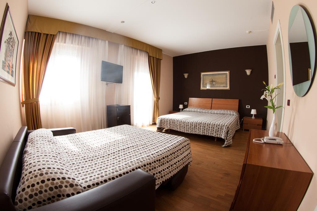 Hotel Master Albignasego Kamer foto