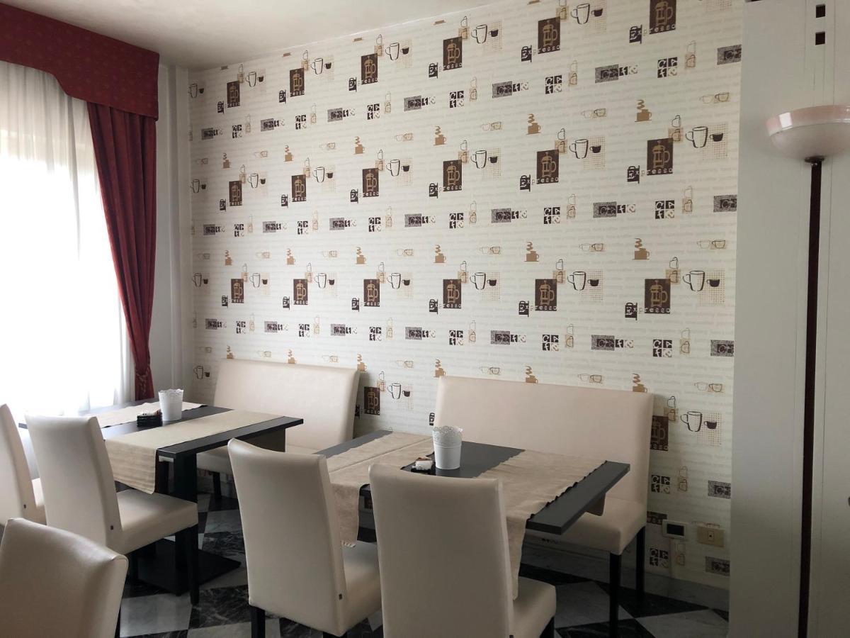 Hotel Master Albignasego Buitenkant foto